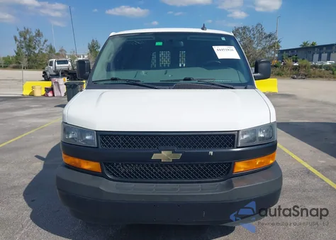 2020 Chevrolet Express Cargo Rwd 2500 Regular Wheelbase Wt z USA, uszkodzony, nr VIN 1GCWGAFP0L1254225